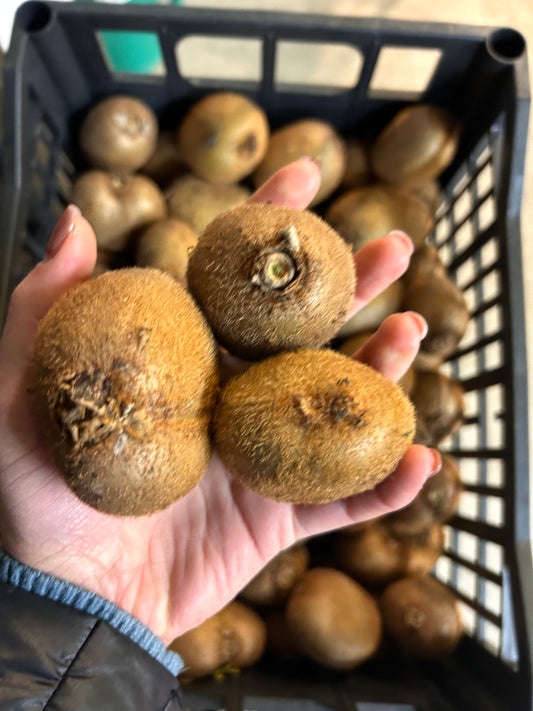 Kiwi prima scelta 2,80 €/kg