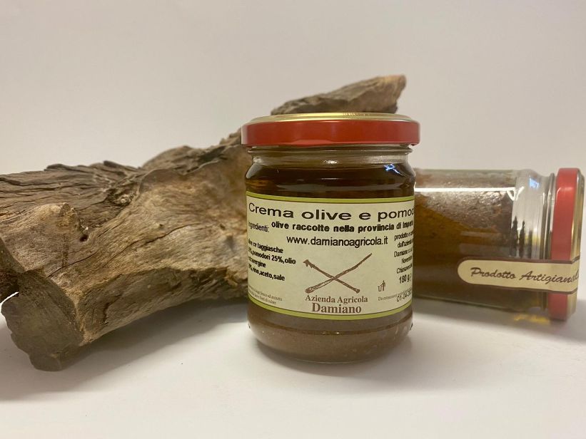 Crema di olive e pomodori €3/180 g